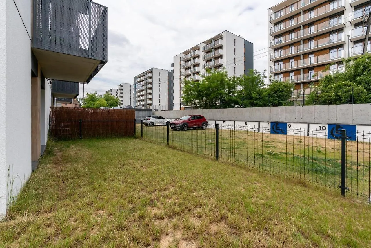 Apartments With Garden Dmowskiego 81 By Noclegi Renters Poznań Polska
