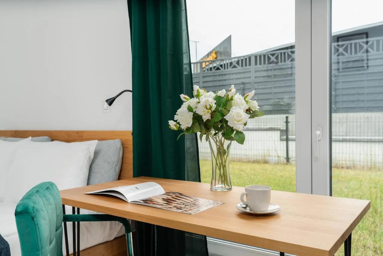 Apartments With Garden Dmowskiego 81 By Noclegi Renters Poznan 0*,