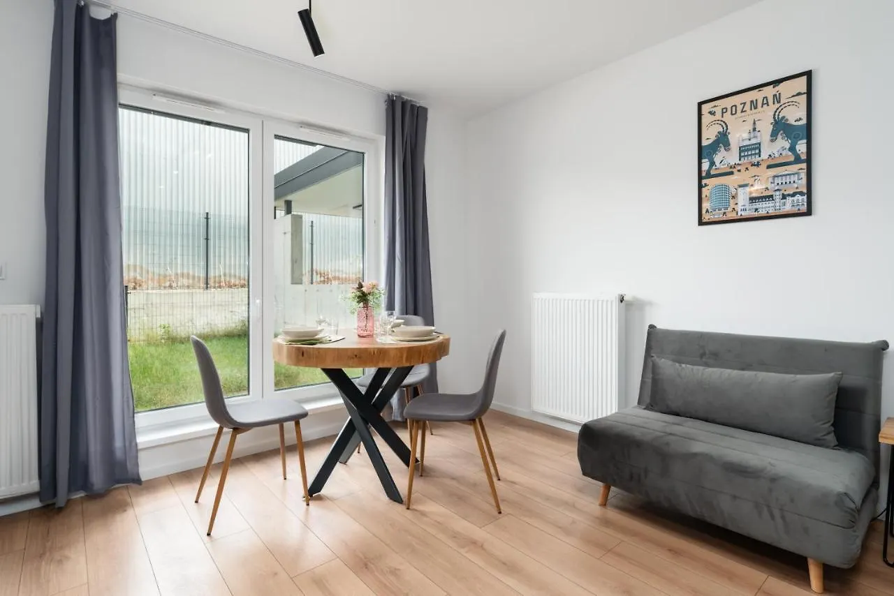 Apartments With Garden Dmowskiego 81 By Noclegi Renters Poznan